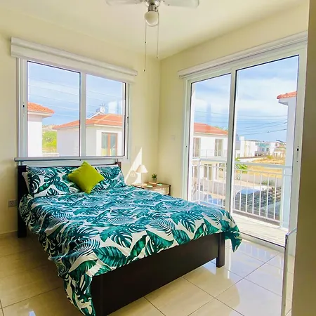 Athena Villa Lárnaka